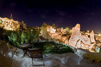 Traveller's Cave Hotel