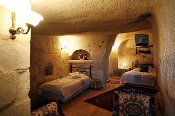Traveller's Cave Hotel