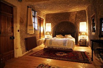 Traveller's Cave Hotel