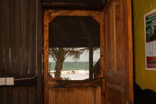 Hotel Oasis Beach Resort