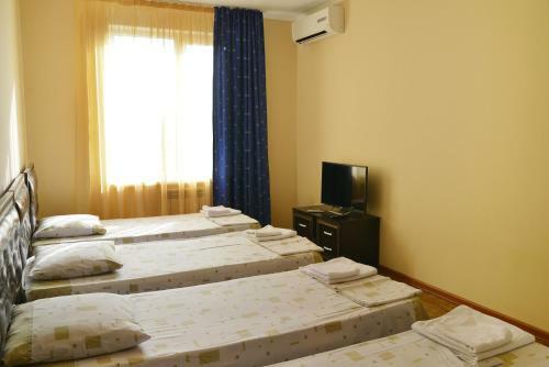 Sunset Hill Hotel