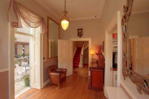 Bed & Breakfast Corrib House Guest Accommodation