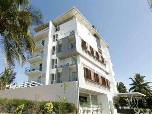 Hotel Shivas Gateway