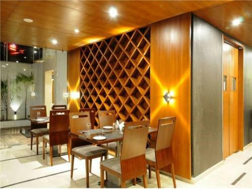 Hotel Shivas Gateway