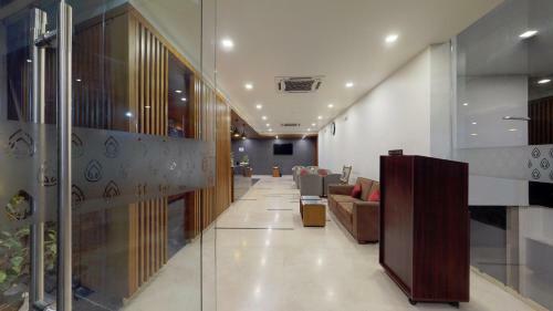 Hotel Shivas Gateway