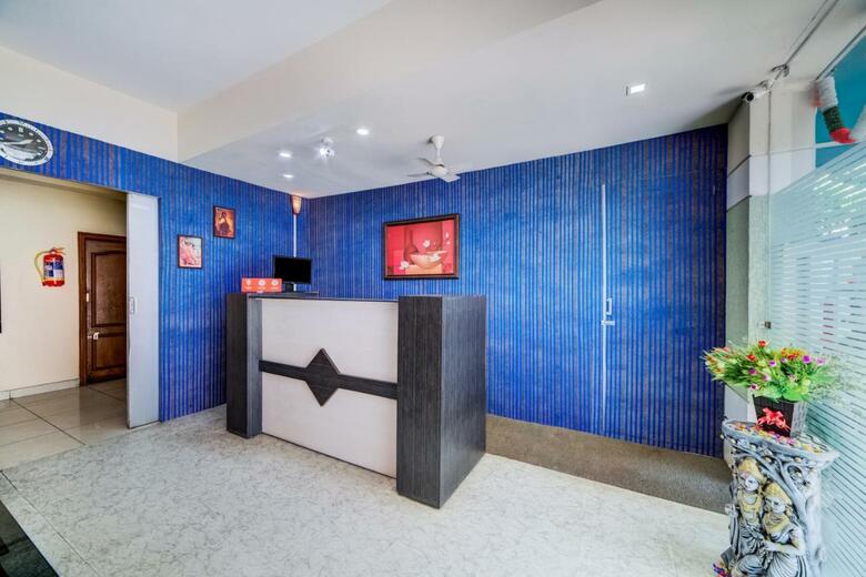 Hostal Oyo 6749 The Royal Nest