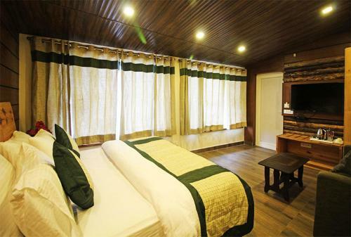 Hotel Jharipani Castle Resort