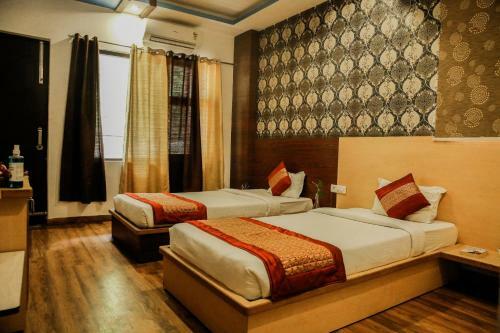 Hotel Grand Tapovan