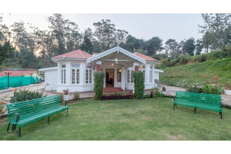 Hotel Whispering Meadows
