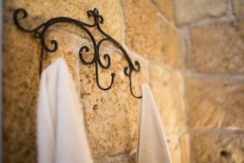 Bed & Breakfast Arabesque: An Arts And Residency Center In Old Acre
