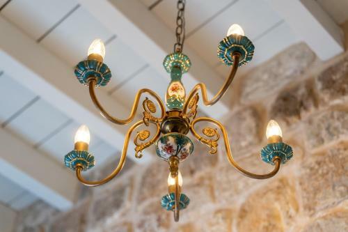 Bed & Breakfast Arabesque: An Arts And Residency Center In Old Acre