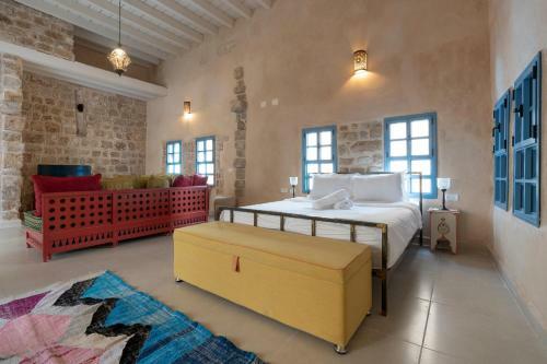 Bed & Breakfast Arabesque: An Arts And Residency Center In Old Acre