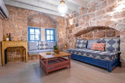 Bed & Breakfast Arabesque: An Arts And Residency Center In Old Acre