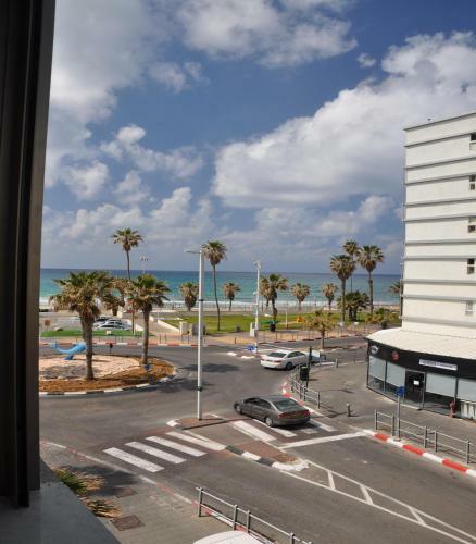 Apartamento Two Bedroom By The Sea On Genosar Str.