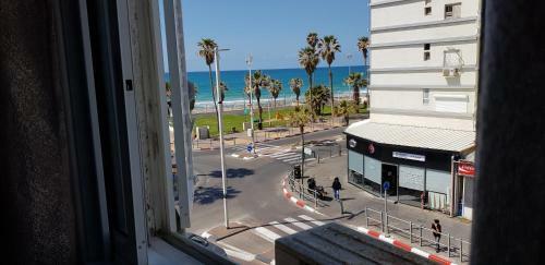 Apartamento Two Bedroom By The Sea On Genosar Str.