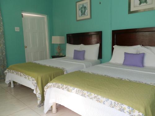 Hotel Paradise On The Rocks
