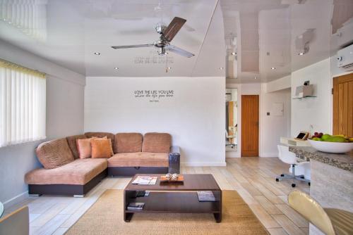 Modern Eshae Living Apartment