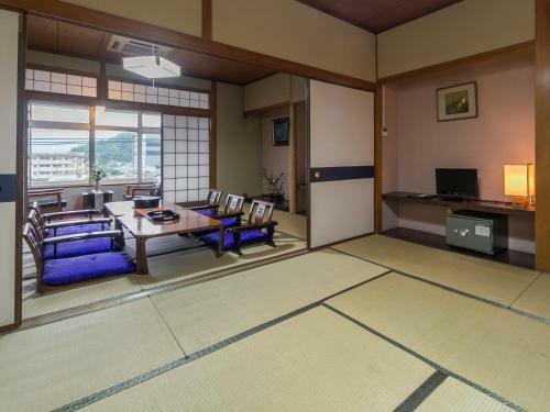 Riverside Hotel Shoei