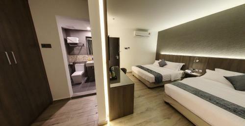 Flora By Crossroads Hotel