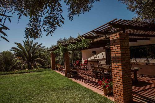 Villa Toros Pintos