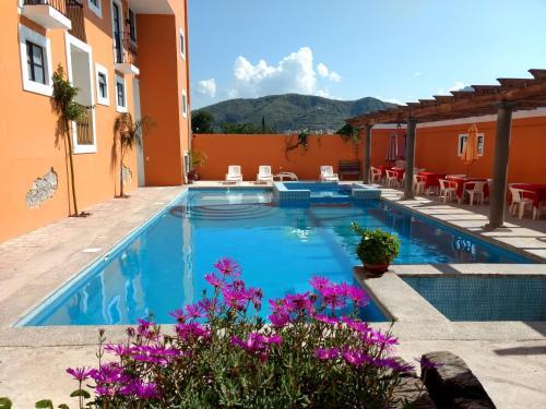 Hotel Hacienda Morales.
