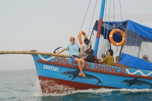 Lodge Dolphin Dhow Safaris