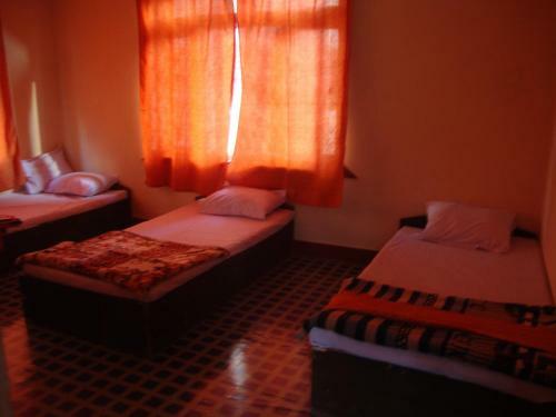 Hostal Budhanil Guest House