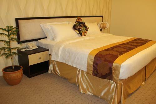 Peninsula Hotel