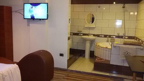 Hotel Christian Suites Aqp
