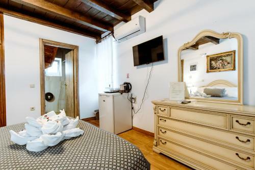 Bozzali Deluxe Hotel