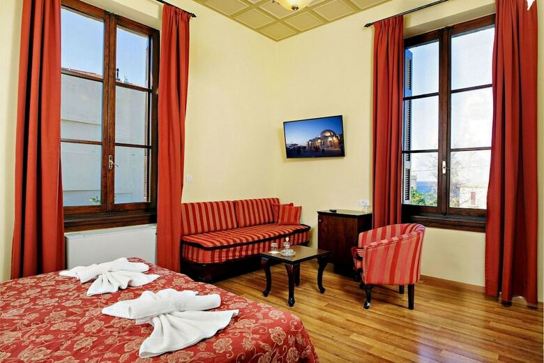 Halepa Hotel