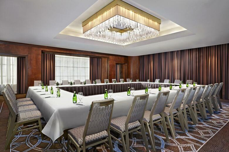 Hotel Le Centre Sheraton Montreal