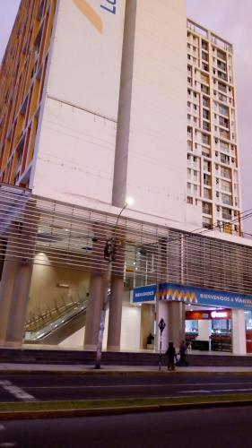 Apartamento En Edificio Centro Colonial