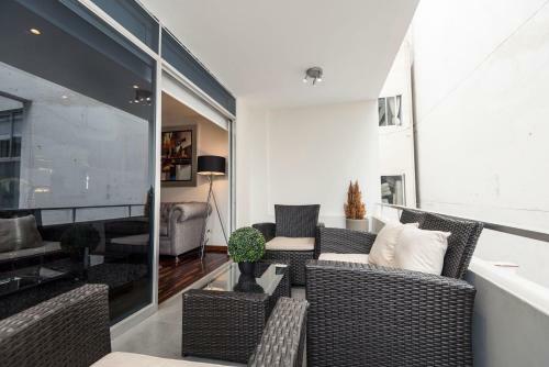 Waterfront Larcomar Apartments