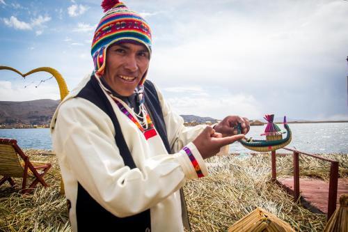 Uros Sol Y Luna Lodge