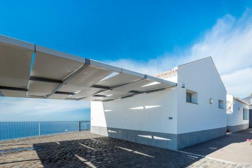 Villa S�o Louren�o - By Mhm