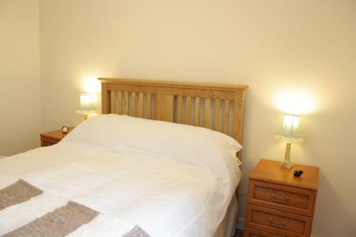 Apartment 8, The Granary