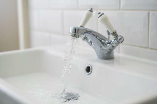1 Hot Bath St