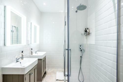 1 Hot Bath St
