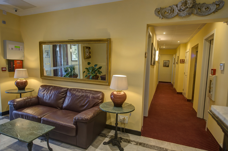 Allegro Hotel
