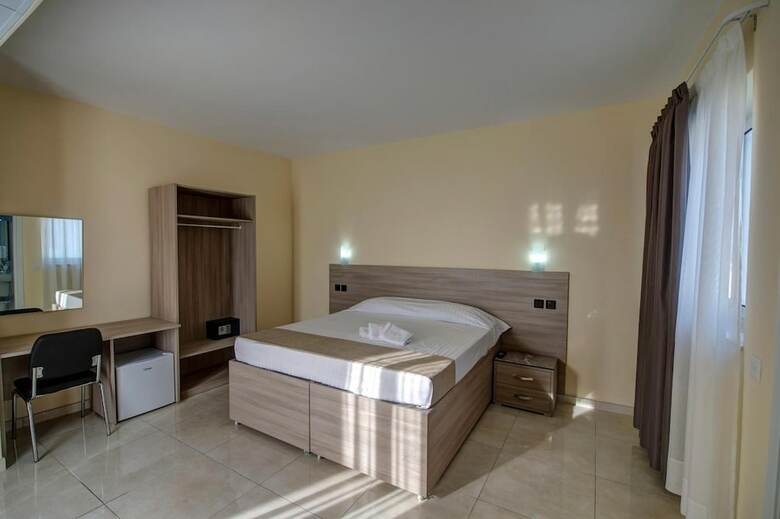 Allegro Hotel