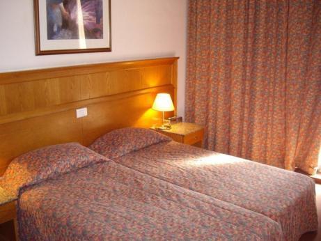 Hotel Dragonara Court Apartments