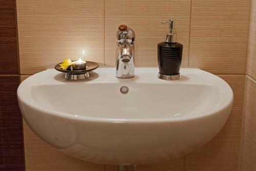 Apartman 105 Pec Pod Sn??kou