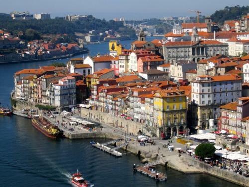 Smooth Oporto Apartment By Porto City Hosts
