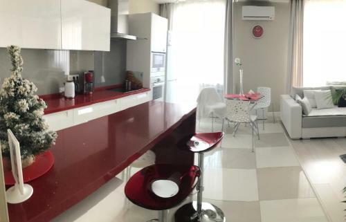 Apartments On Leonova