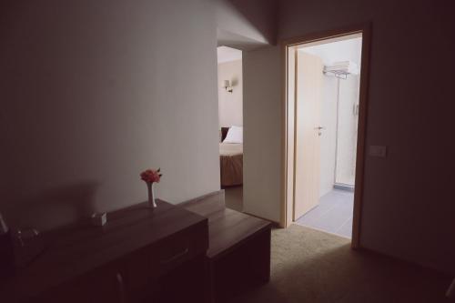 C&c Residence Hotel