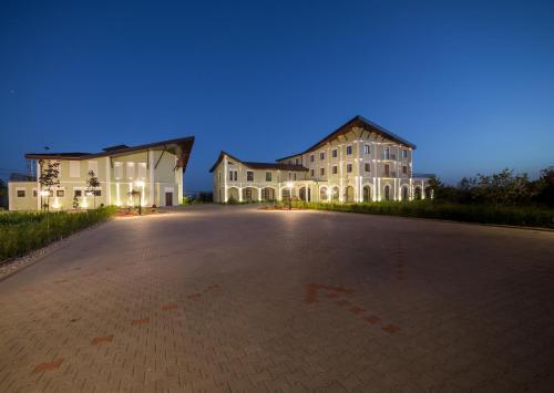 Magus Hotel