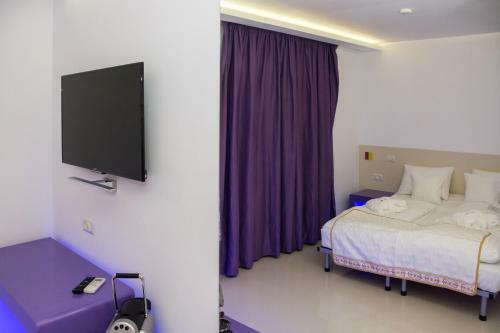 Hotel Christina Plus