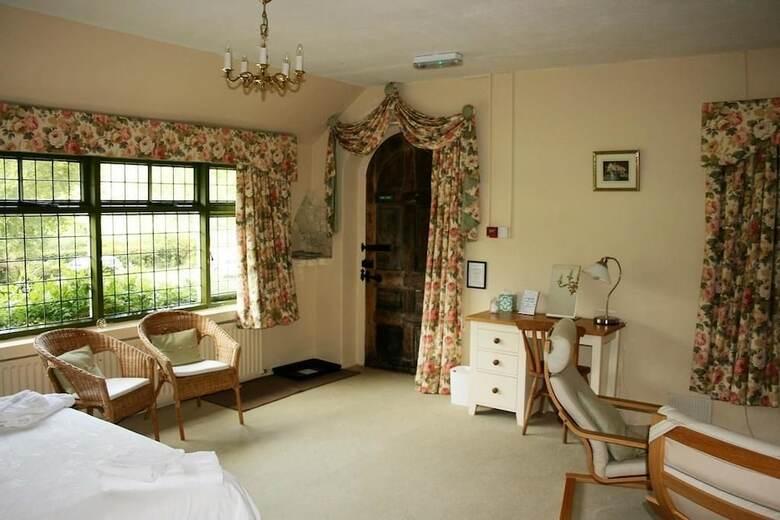 Hostal The Bark House