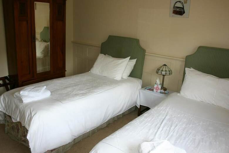 Hostal The Bark House